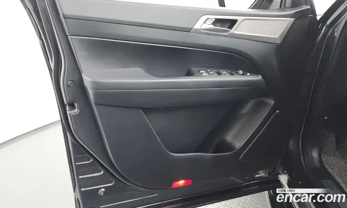 SsangYong Rexton 2018 2.2 автомат (гидро), фото 14