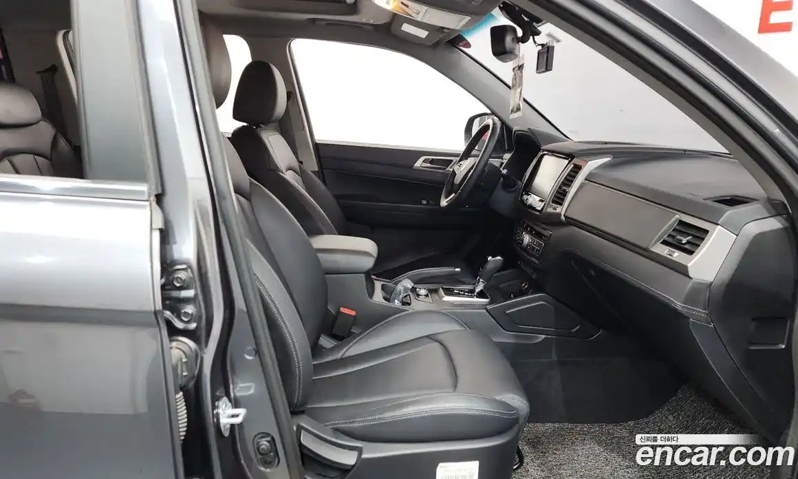 SsangYong Rexton 2018 2.2 автомат (гидро), фото 16