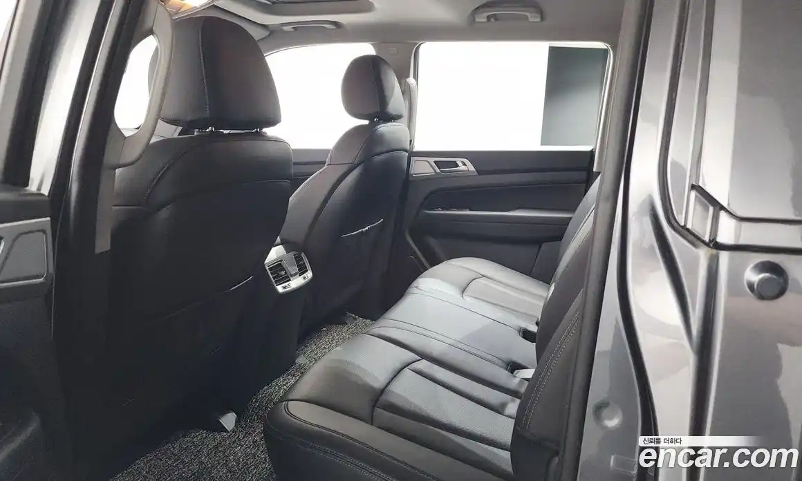 SsangYong Rexton 2018 2.2 автомат (гидро), фото 17