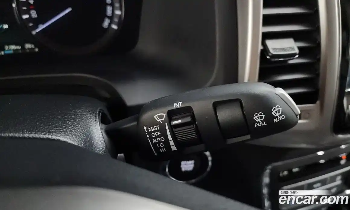 SsangYong Rexton 2018 2.2 автомат (гидро), фото 28