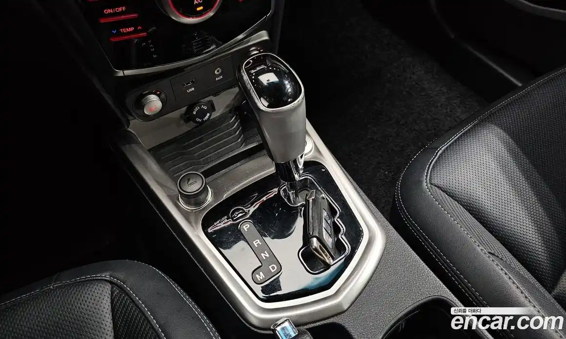 SsangYong TIBOLI 2015 1.6 автомат (гидро), фото 12