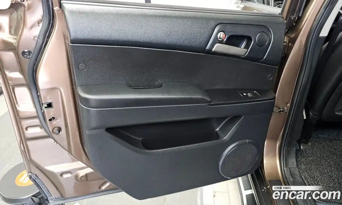 SsangYong Korando 2014 2.0 автомат (гидро), фото 15