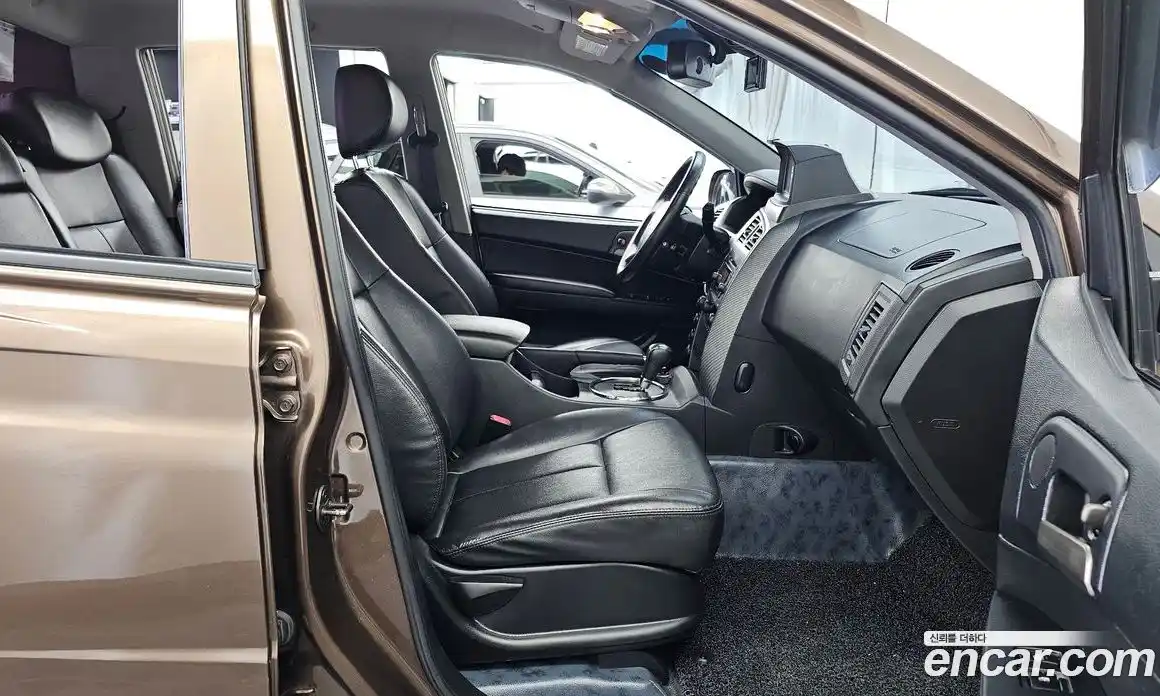 SsangYong Korando 2014 2.0 автомат (гидро), фото 17