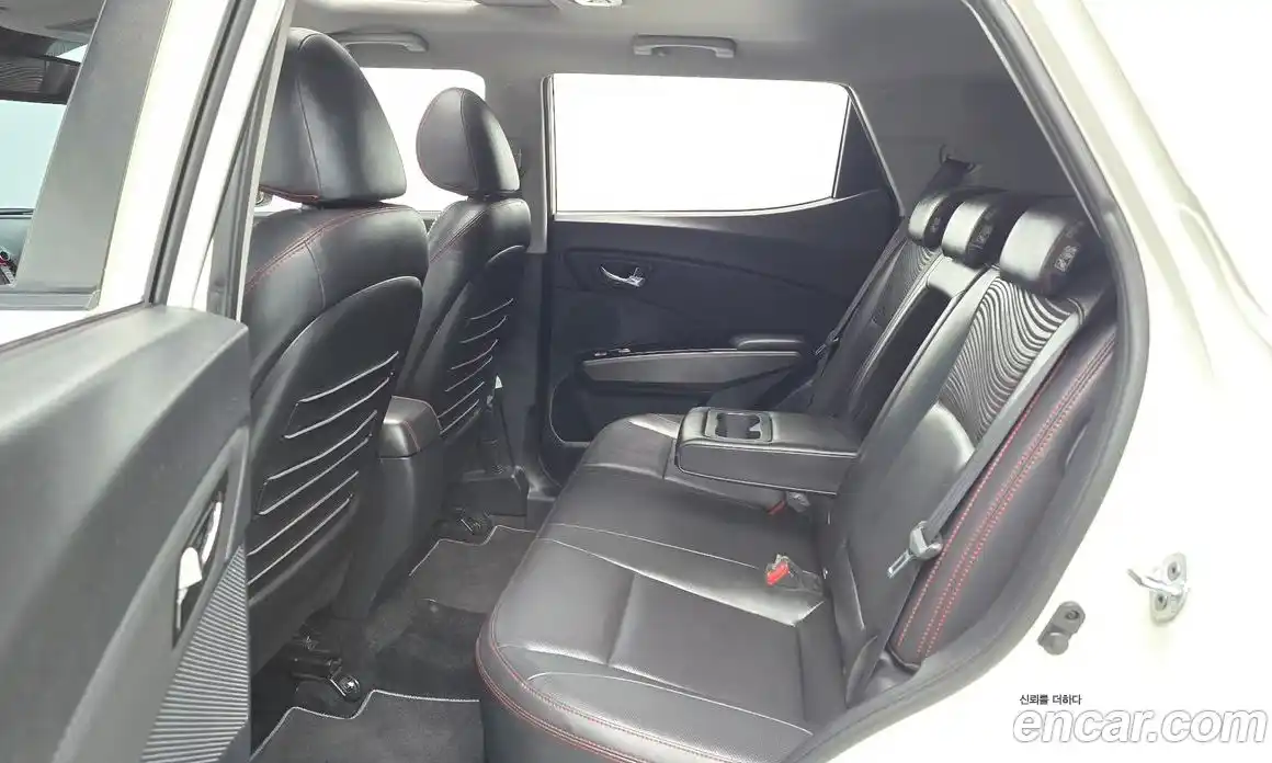 SsangYong TIBOLI 2017 1.6 автомат (гидро), фото 12
