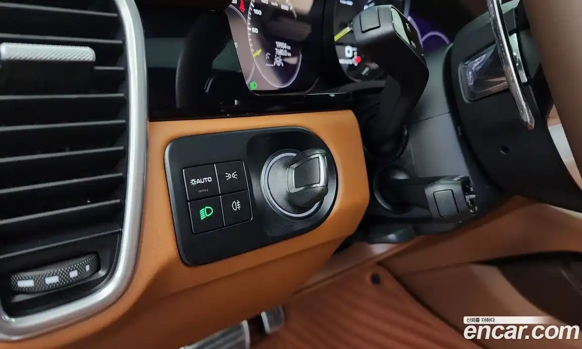 Porsche Cayenne 2023 3.0 автомат (гидро), фото 16