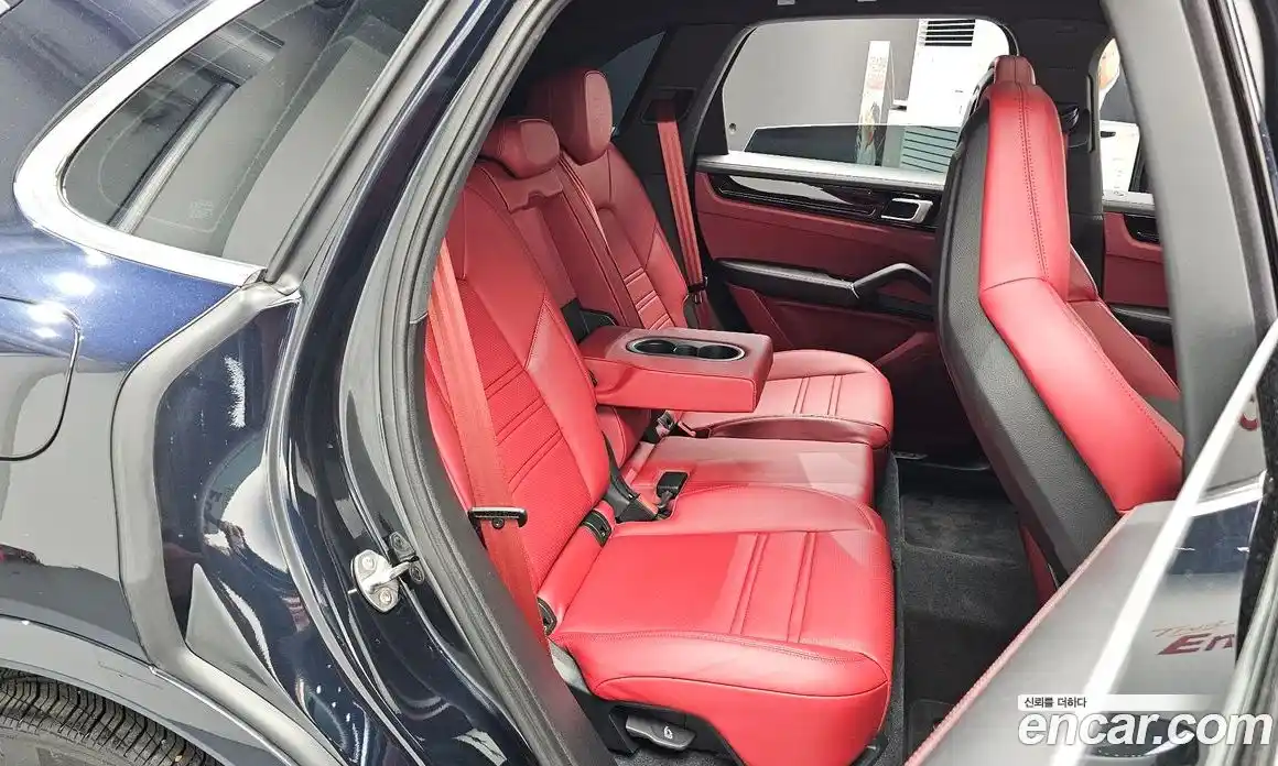 Porsche Cayenne 2023 3.0 автомат (гидро), фото 17