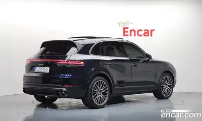 Porsche Cayenne 2023 3.0 автомат (гидро), миниатюра 2
