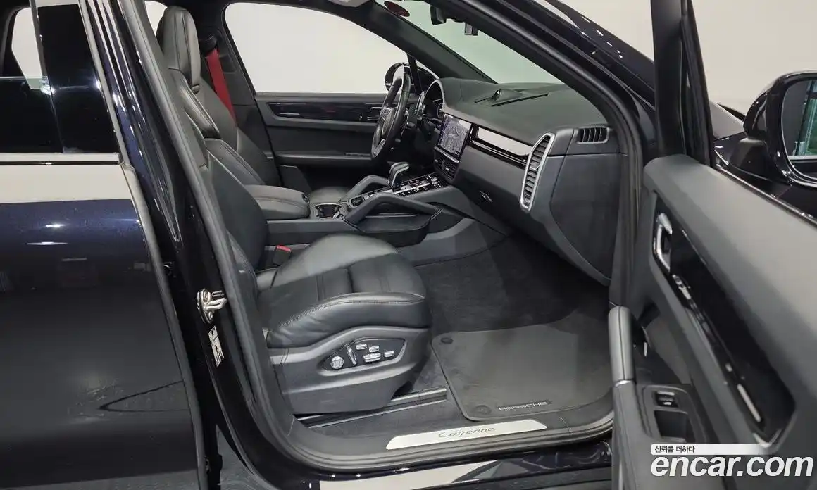 Porsche Cayenne 2019 3.0 автомат (гидро), фото 17