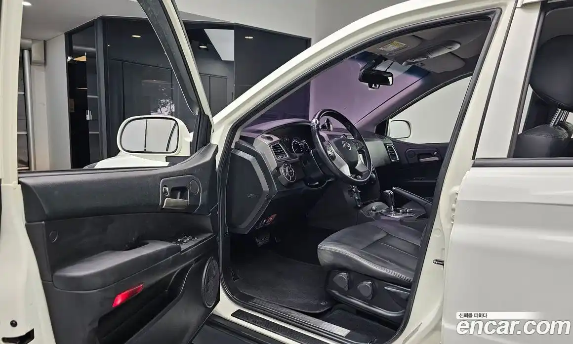 SsangYong Korando 2016 2.2 автомат (гидро), фото 10