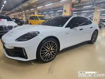 Porsche Panamera, 2025, 6 390 км