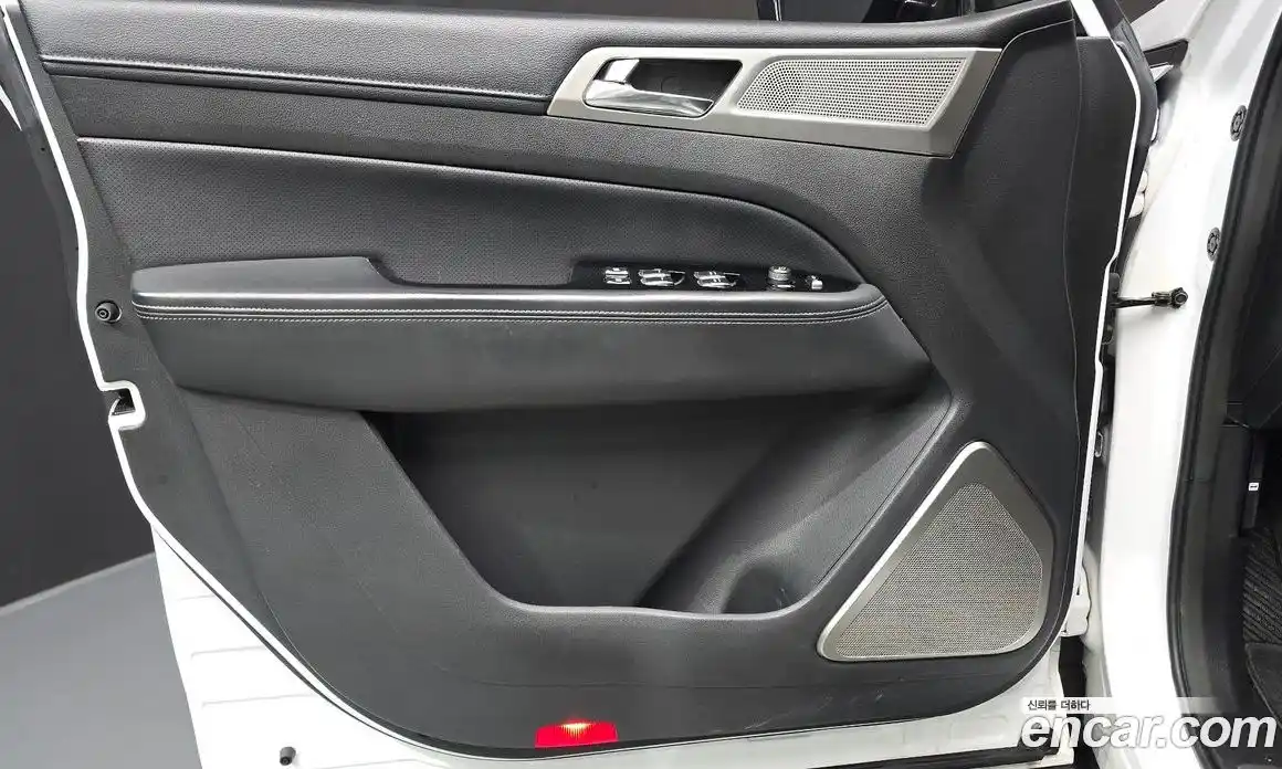 SsangYong Rexton 2018 2.2 автомат (гидро), фото 14