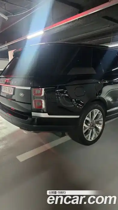 Land Rover Range Rover 2022 5.0 автомат (гидро), фото 3