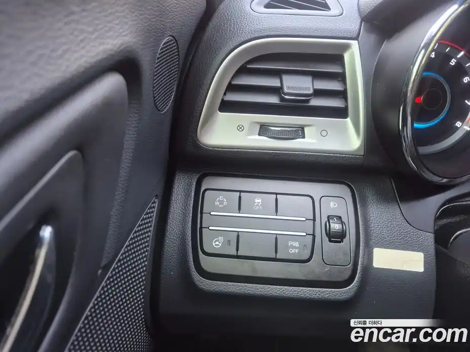 SsangYong TIBOLI 2016 1.6 автомат (гидро), фото 11