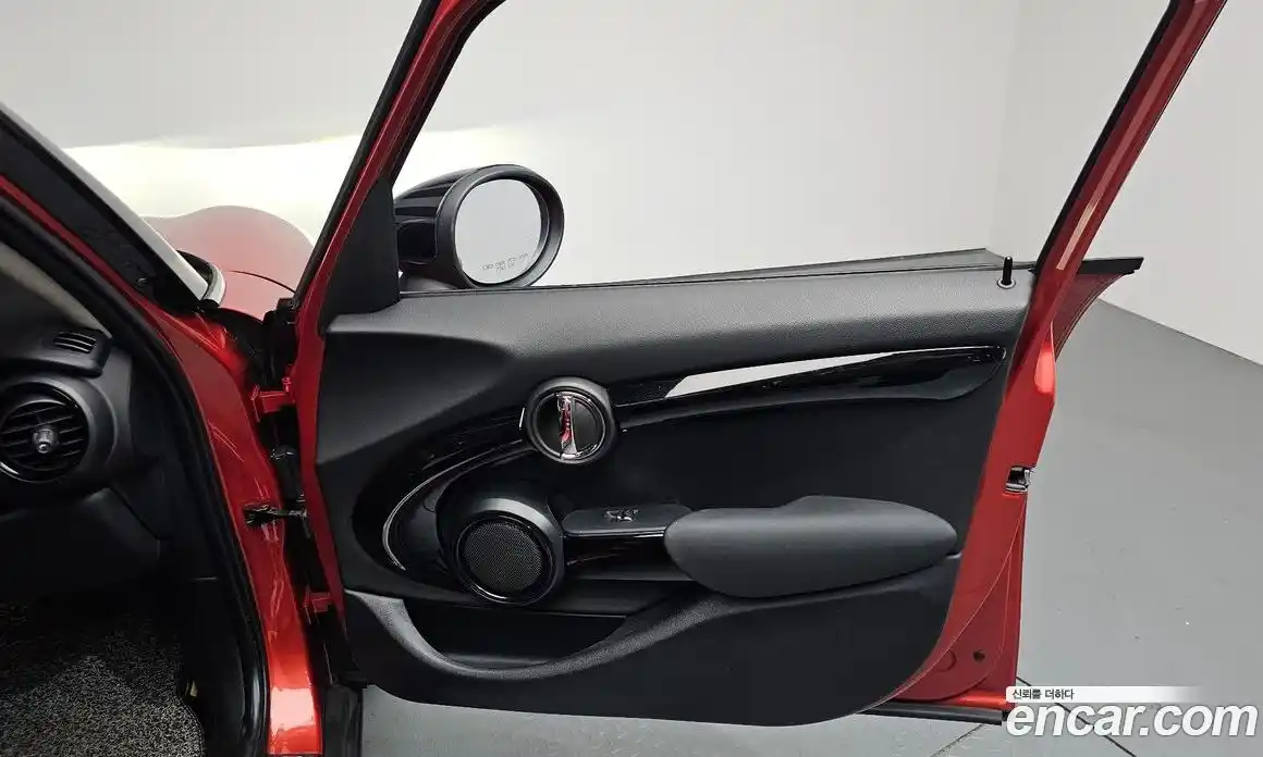 Mini Cooper 2020 1.5 автомат (гидро), фото 13