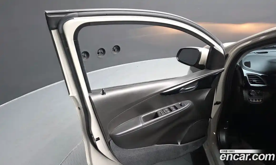Chevrolet Spark 2018 1.0 автомат (гидро), фото 14