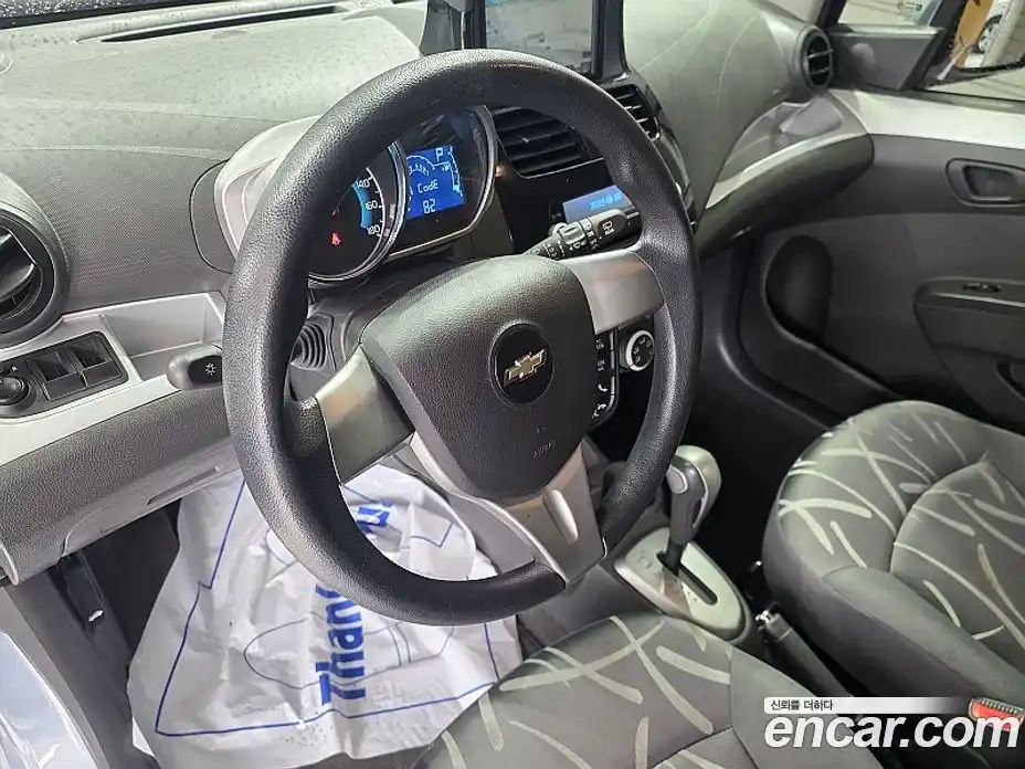 Chevrolet Spark 2015 1.0 автомат (гидро), фото 14