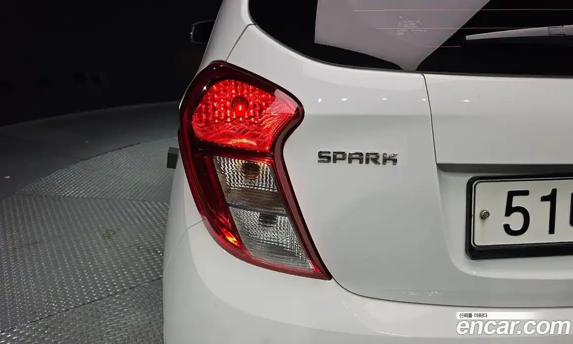 Chevrolet Spark 2018 1.0 автомат (гидро), фото 8