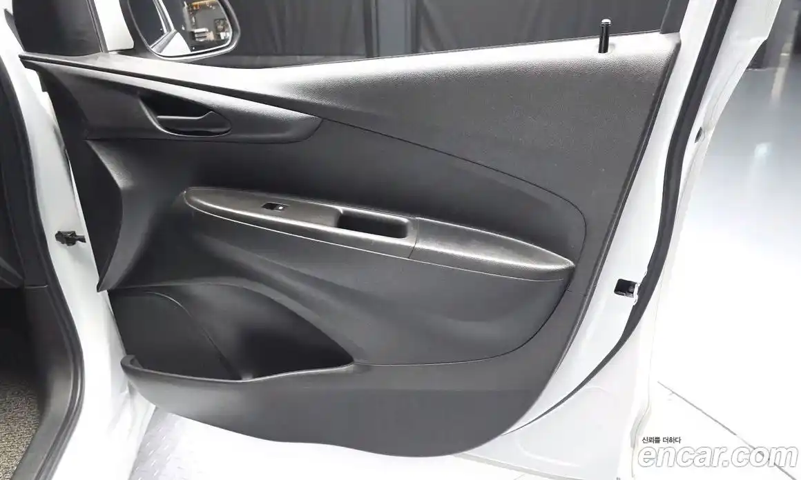 Chevrolet Spark 2016 1.0 автомат (гидро), фото 14