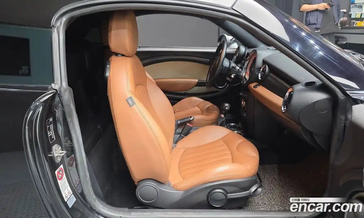 Mini Coupe 2012 1.6 автомат (гидро), фото 12