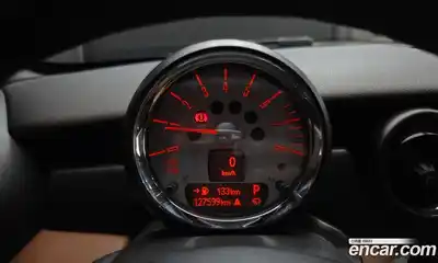 Mini Coupe 2012 1.6 автомат (гидро), миниатюра 8