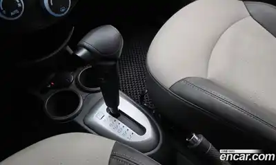 Chevrolet Spark 2012 1.0 автомат (гидро), миниатюра 11