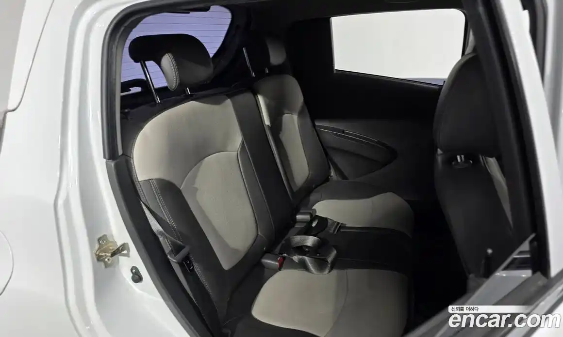 Chevrolet Spark 2012 1.0 автомат (гидро), фото 16