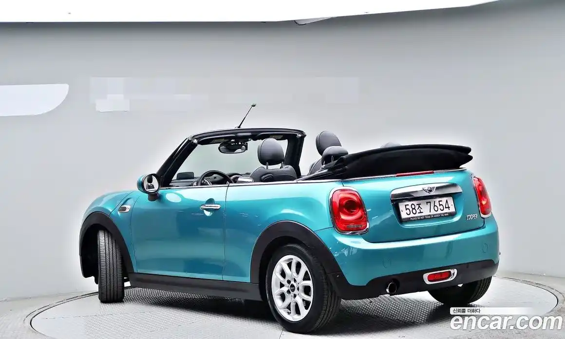 Mini Cooper Convertible 2018 1.5 автомат (гидро), фото 11