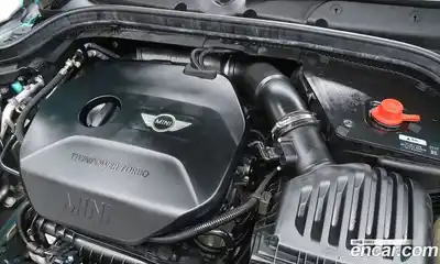 Mini Cooper Convertible 2018 1.5 автомат (гидро), миниатюра 6
