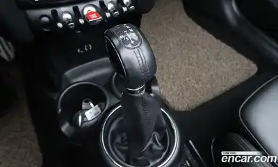 Mini Cooper Convertible 2018 1.5 автомат (гидро), миниатюра 9