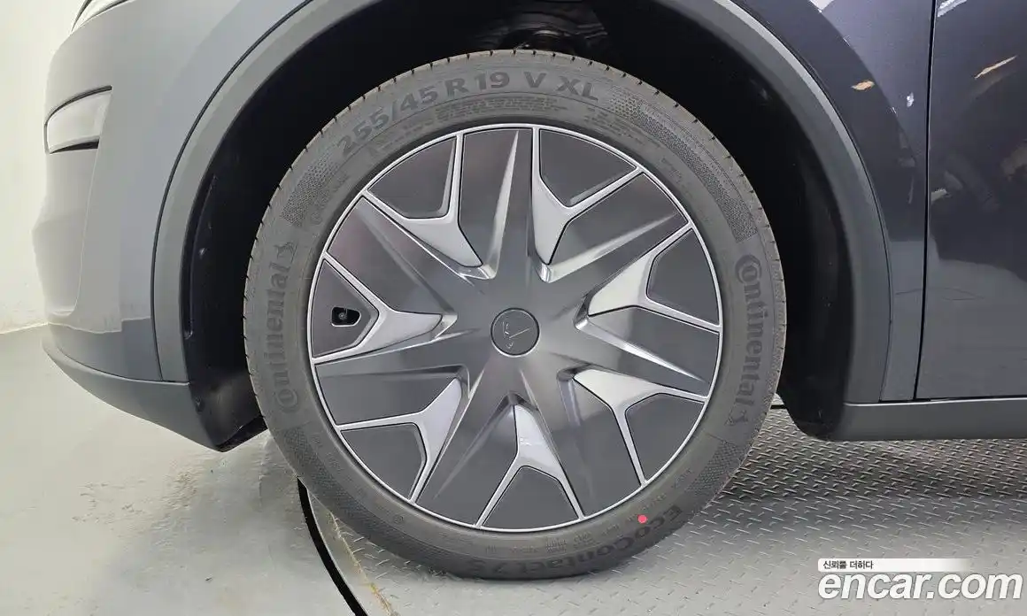 Tesla Model Y 2026 0.2 автомат (гидро), фото 5