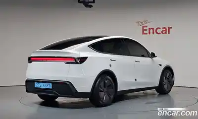 Tesla Model Y 2025 0.2 автомат (гидро), миниатюра 1