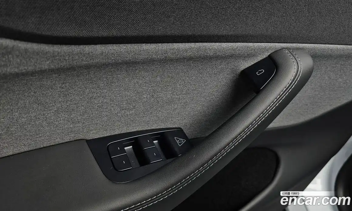 Tesla Model Y 2025 0.2 автомат (гидро), фото 28