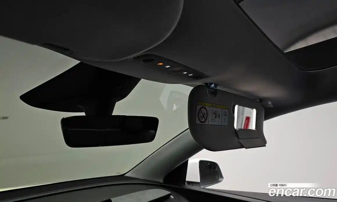 Tesla Model Y 2025 0.2 автомат (гидро), фото 29