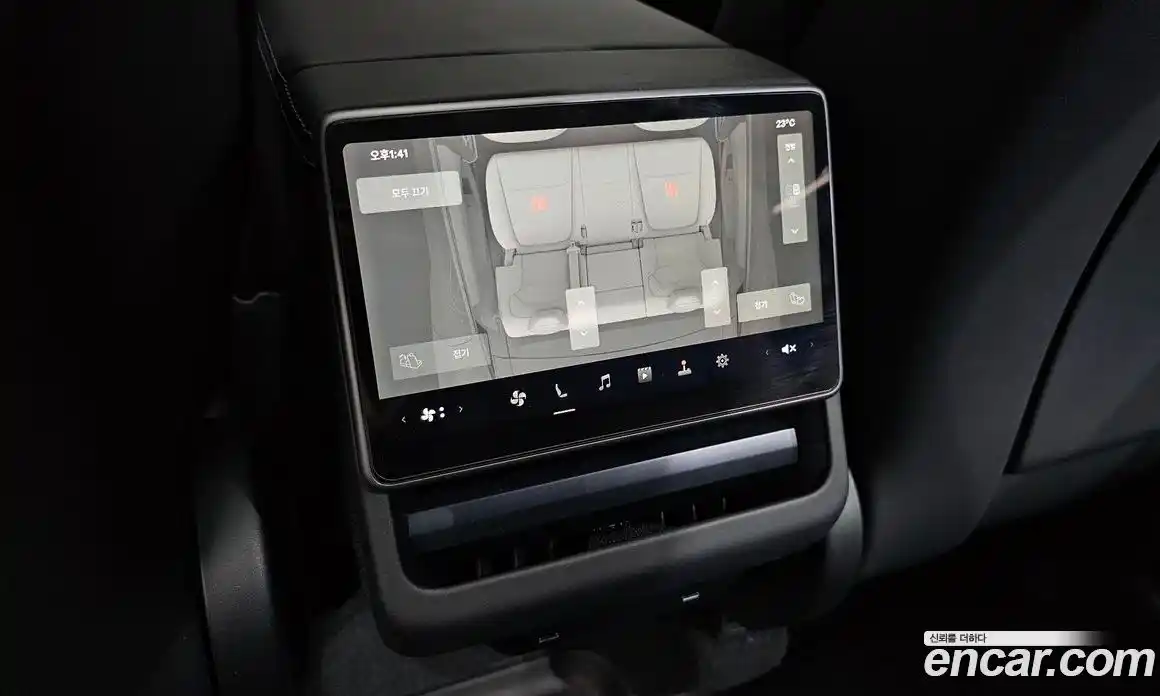 Tesla Model Y 2025 0.2 автомат (гидро), фото 30