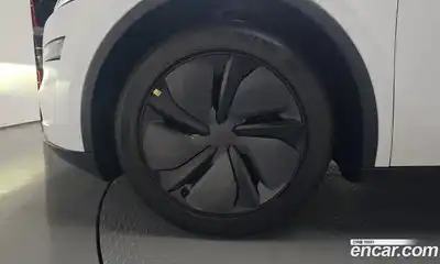 Tesla Model Y 2025 0.2 автомат (гидро), миниатюра 4