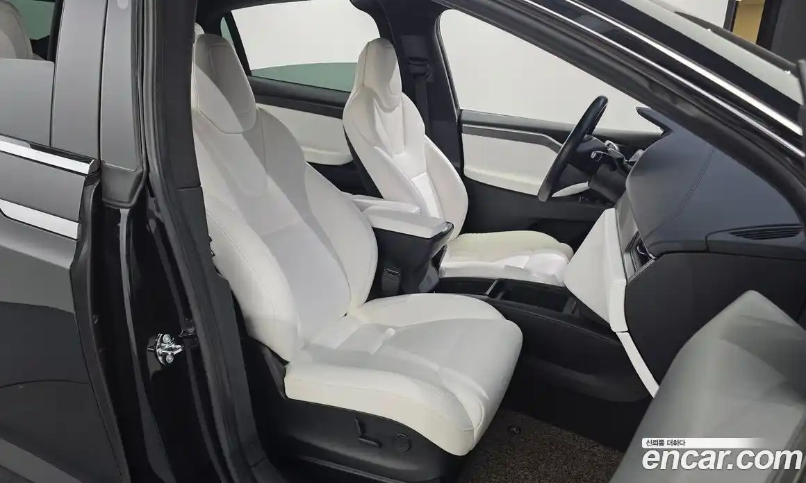 Tesla Model X 2018 0.3 автомат (гидро), фото 16 Tesla Model X 2018 0.3 автомат (гидро), фото 16