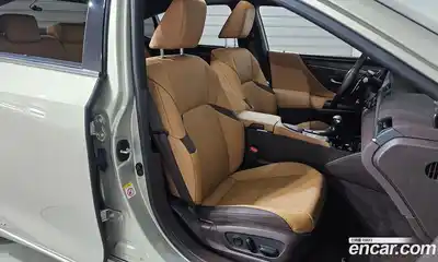 Lexus ES 2019 2.5 автомат (гидро), миниатюра 11 Lexus ES 2019 2.5 автомат (гидро), миниатюра 11