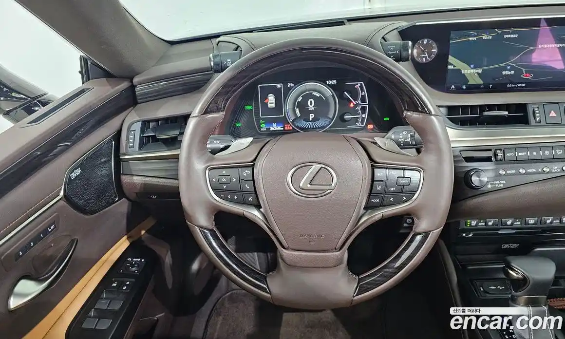 Lexus ES 2019 2.5 автомат (гидро), фото 13 Lexus ES 2019 2.5 автомат (гидро), фото 13