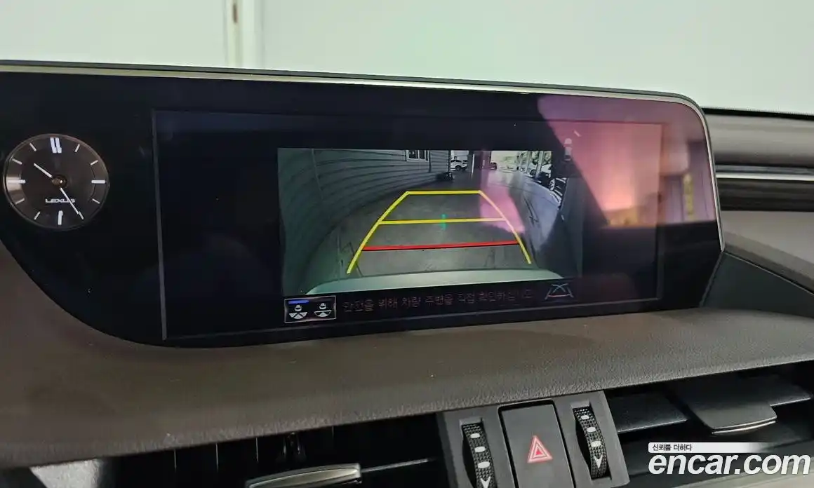 Lexus ES 2019 2.5 автомат (гидро), фото 17 Lexus ES 2019 2.5 автомат (гидро), фото 17
