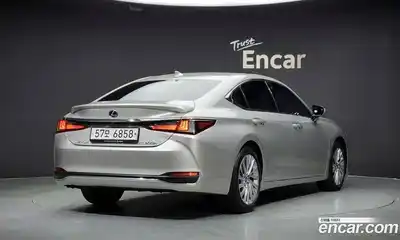 Lexus ES 2019 2.5 автомат (гидро), миниатюра 2 Lexus ES 2019 2.5 автомат (гидро), миниатюра 2
