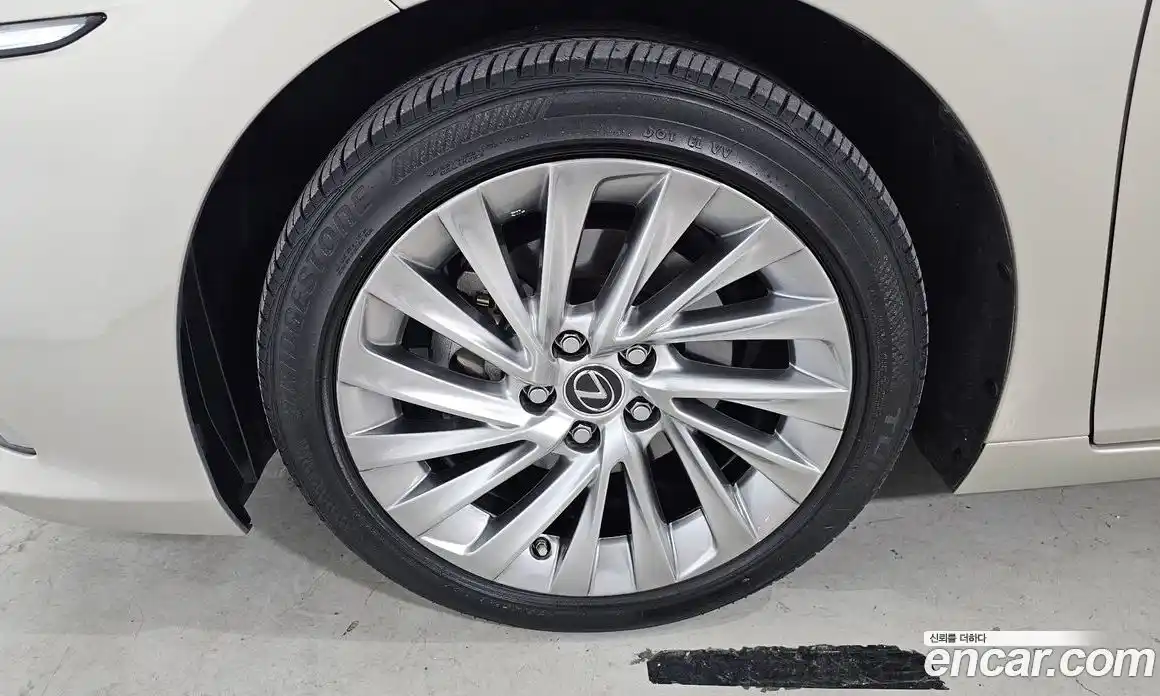 Lexus ES 2019 2.5 автомат (гидро), фото 5 Lexus ES 2019 2.5 автомат (гидро), фото 5