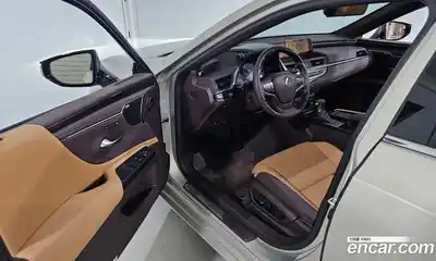 Lexus ES 2019 2.5 автомат (гидро), миниатюра 10 Lexus ES 2019 2.5 автомат (гидро), миниатюра 10