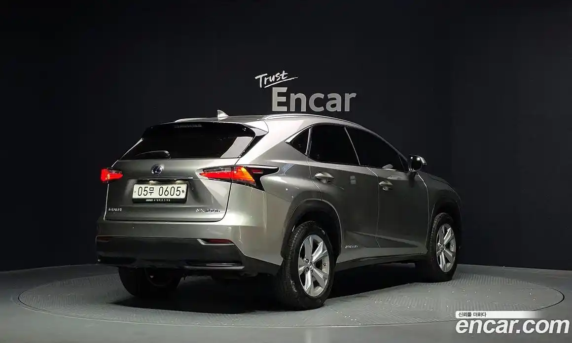 Lexus NX 2015 2.5 автомат (гидро), фото 2 Lexus NX 2015 2.5 автомат (гидро), фото 2
