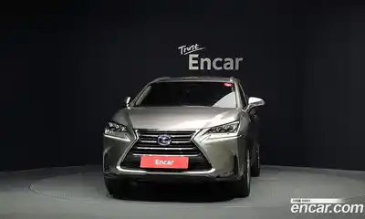 Lexus NX 2015 2.5 автомат (гидро), миниатюра 3 Lexus NX 2015 2.5 автомат (гидро), миниатюра 3