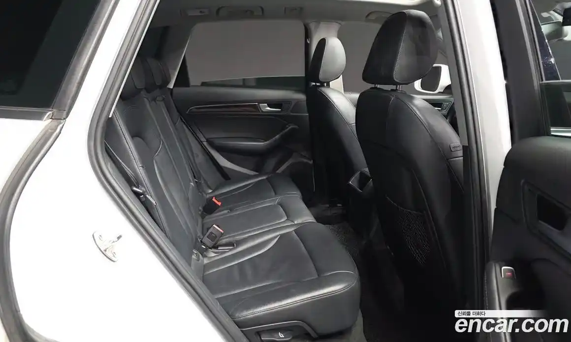Audi Q5 2015 2.0 автомат (гидро), фото 12