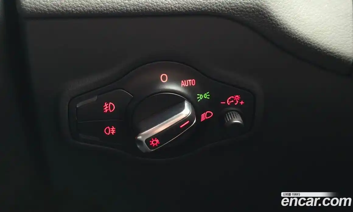 Audi Q5 2015 2.0 автомат (гидро), фото 18