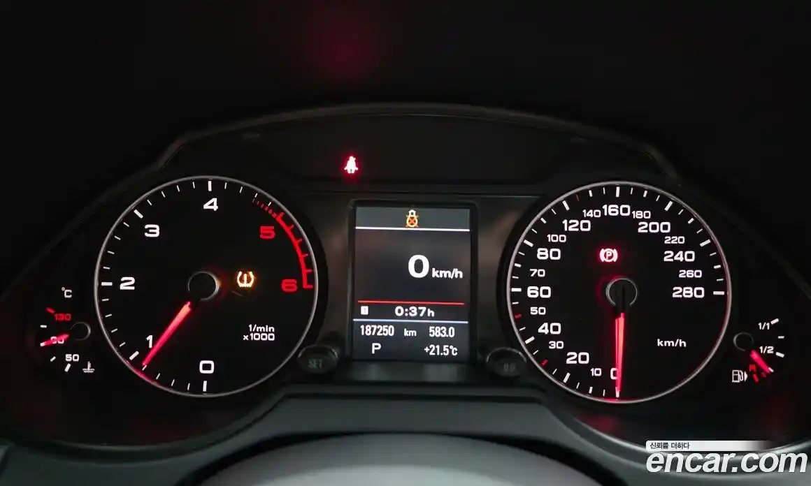 Audi Q5 2015 2.0 автомат (гидро), фото 8