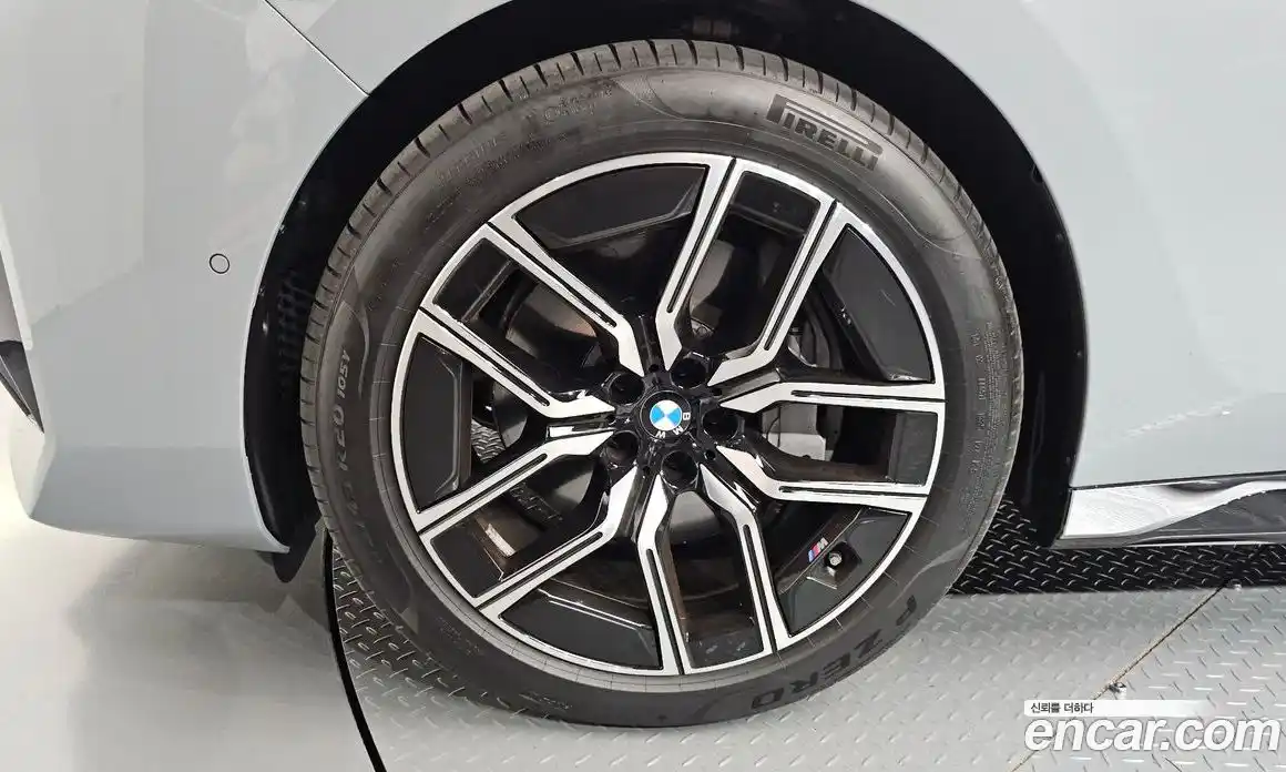 BMW 7 серия 2025 3.0 автомат (гидро), фото 5