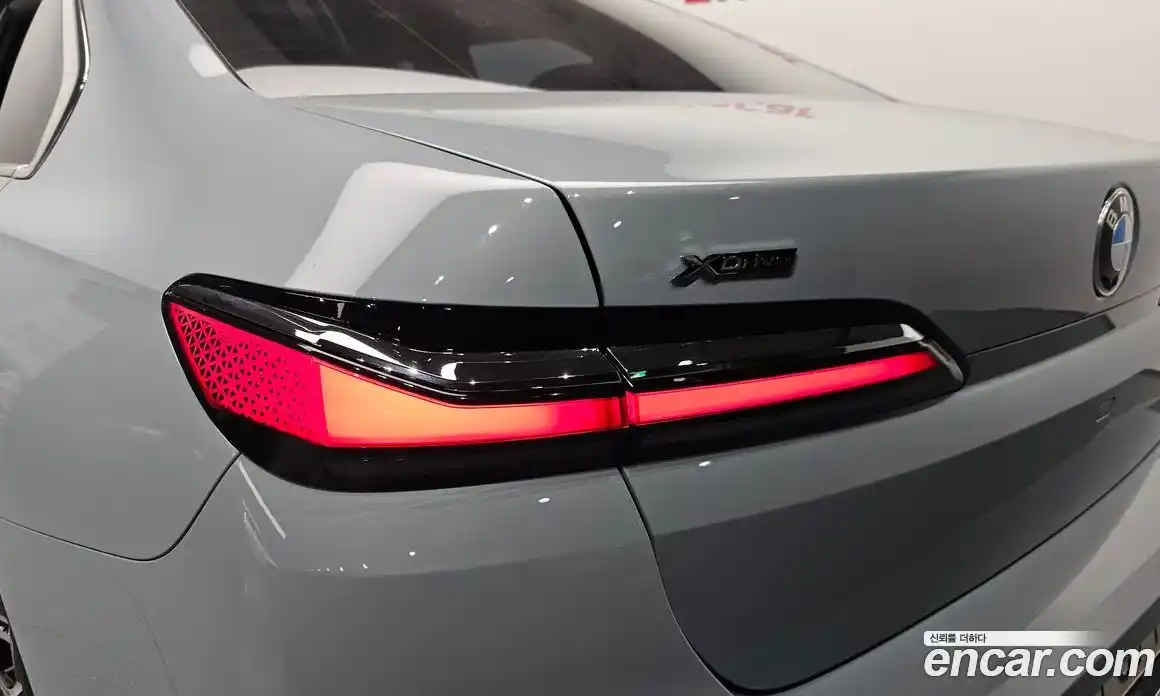 BMW 7 серия 2025 3.0 автомат (гидро), фото 9