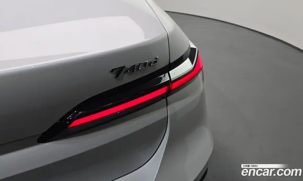 BMW 7 серия 2025 3.0 автомат (гидро), фото 9